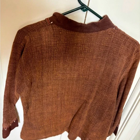 Embroidered top made in Thailand. Small​ - Picture 2 of 8